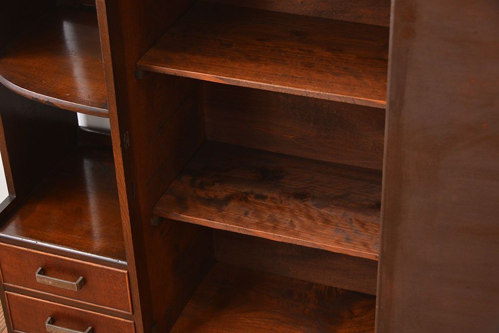 レトロ家具　昭和レトロ　古い木製の飾り棚付き収納棚