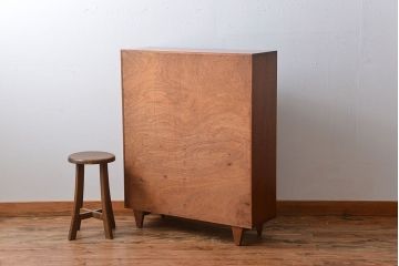 ヴィンテージ家具　北欧ビンテージ　チーク材のガラス引き戸付き収納棚