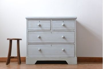 アンティーク家具　イギリスアンティーク　かわいいペイントチェスト