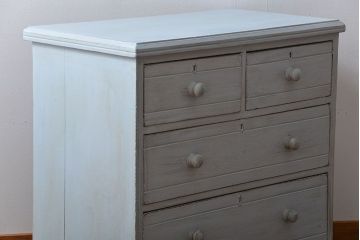 アンティーク家具　イギリスアンティーク　かわいいペイントチェスト