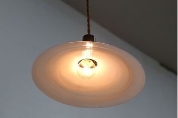 昭和レトロ　白いガラス平笠照明2個セット