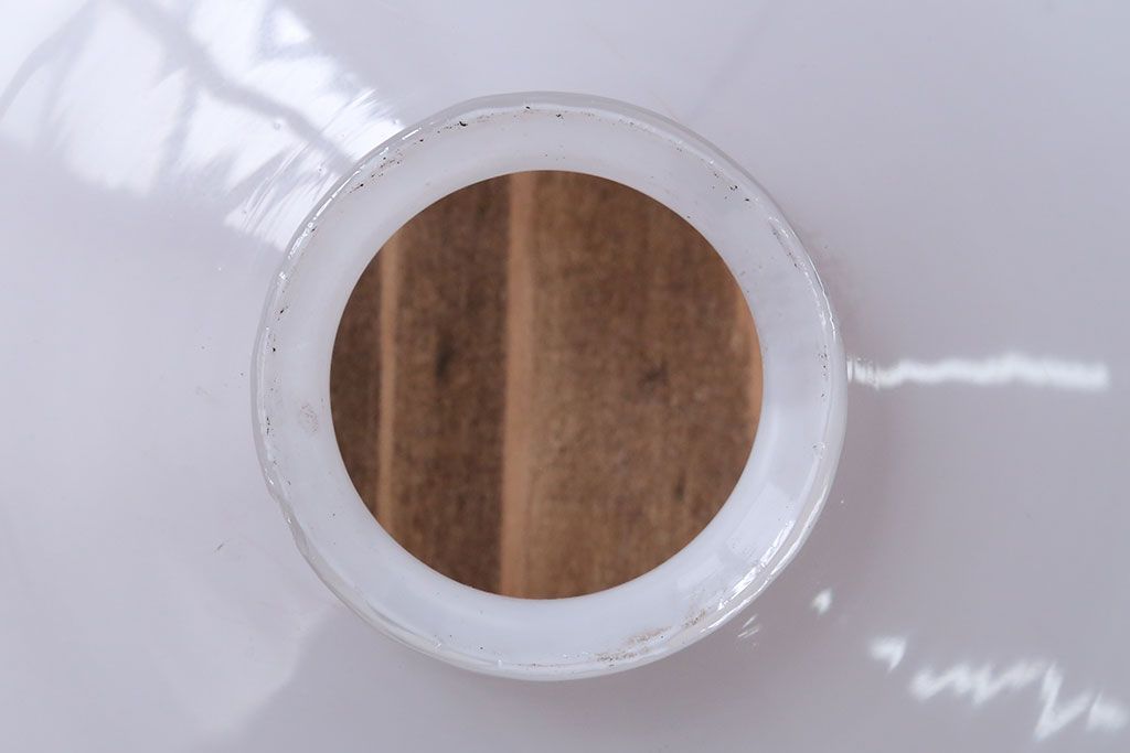 昭和レトロ　白いガラス平笠照明2個セット