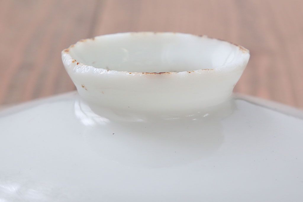 昭和レトロ　白いガラス平笠照明2個セット