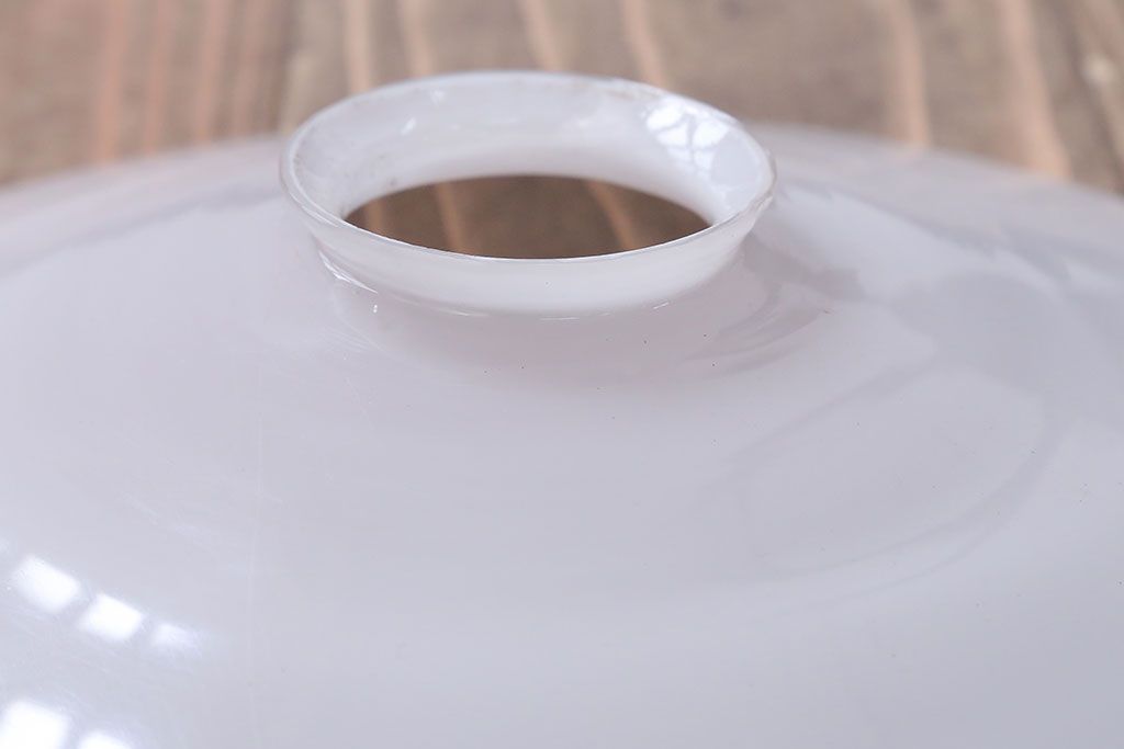 昭和レトロ　白いガラス平笠照明2個セット