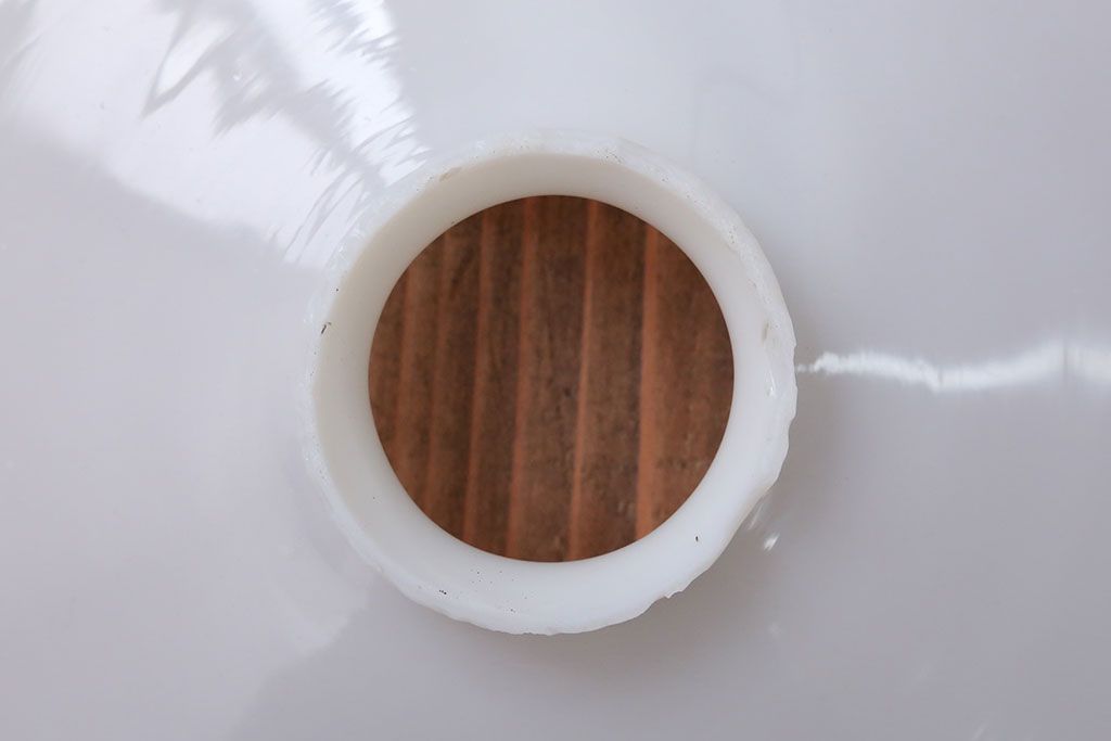 昭和レトロ　白いガラス平笠照明2個セット(2)