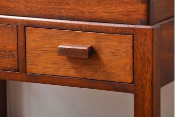 ヴィンテージ家具　北欧ビンテージ　チーク材の収納箱付きサイドテーブル