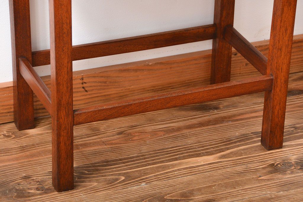 ヴィンテージ家具　北欧ビンテージ　チーク材の収納箱付きサイドテーブル