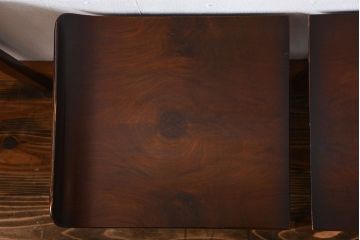 アンティーク家具　イギリスアンティーク　remploy社　ウォールナット材のネストテーブル