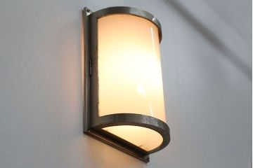 アンティーク　壁掛け照明のシンプルなシェード(1)