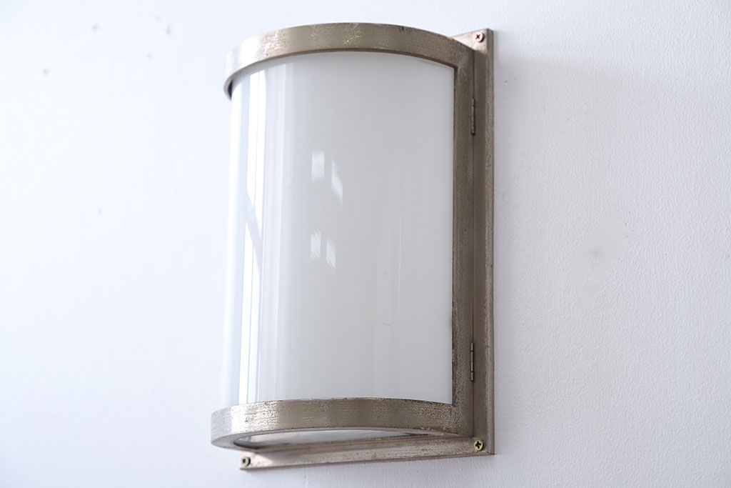 アンティーク　壁掛け照明のシンプルなシェード(1)