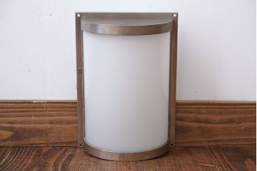 アンティーク　壁掛け照明のシンプルなシェード(1)