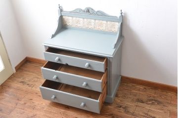 アンティーク家具　イギリスアンティーク　おしゃれなペイントチェスト