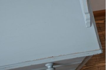 アンティーク家具　イギリスアンティーク　おしゃれなペイントチェスト