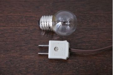 昭和レトロ　アルミシェード卓上スタンドランプ(1)