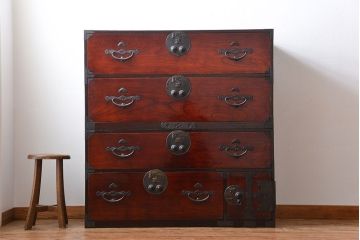 アンティーク家具　古民具・骨董　前面欅材!漆の綺麗な二本松箪笥