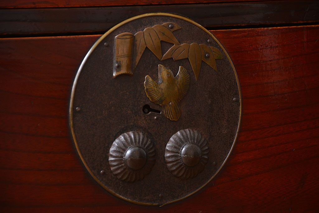 アンティーク家具　古民具・骨董　前面欅材!漆の綺麗な二本松箪笥