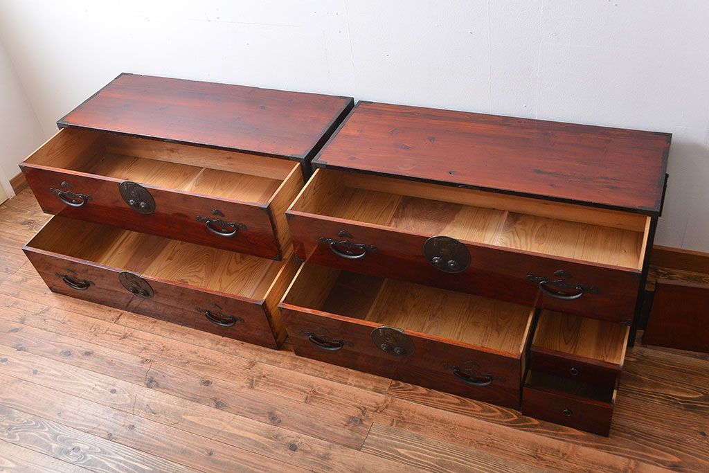 アンティーク家具　古民具・骨董　前面欅材!漆の綺麗な二本松箪笥