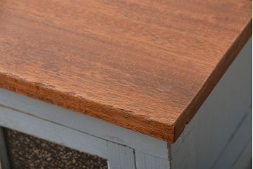 アンティーク家具　アンティークペイント　かわいいキッチンサイドボード