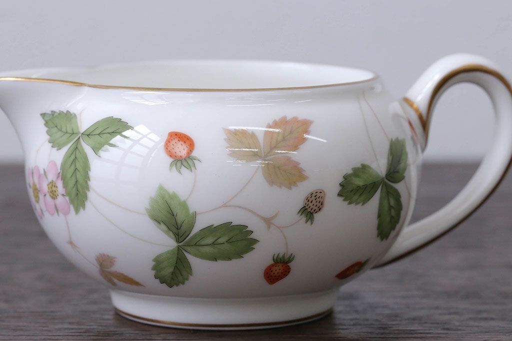 アンティーク雑貨　ウエッジウッド・ワイルドストロベリー　ティーセット(定価104760円)