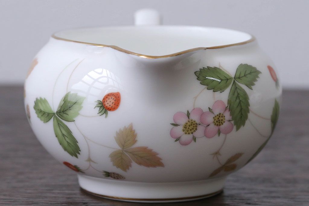 アンティーク雑貨　ウエッジウッド・ワイルドストロベリー　ティーセット(定価104760円)