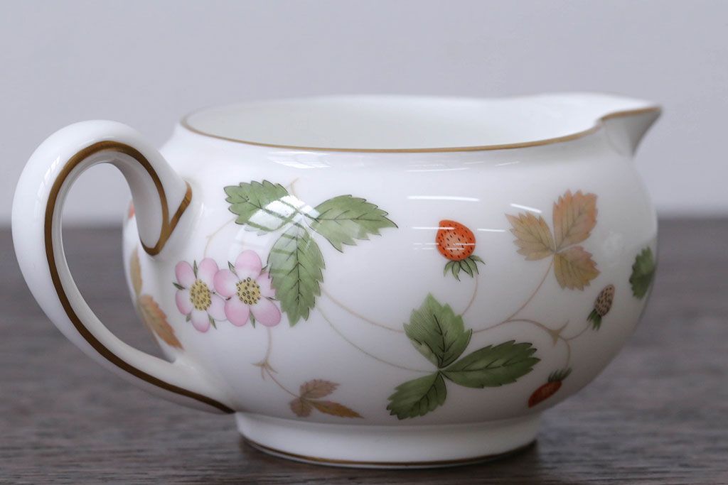 アンティーク雑貨　ウエッジウッド・ワイルドストロベリー　ティーセット(定価104760円)