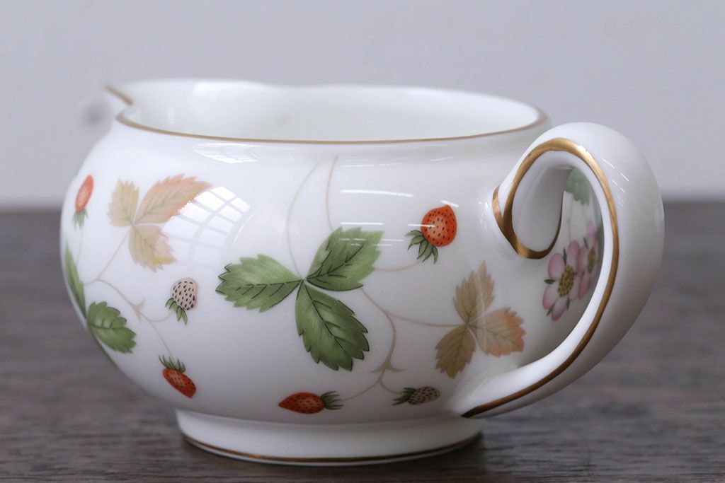 アンティーク雑貨　ウエッジウッド・ワイルドストロベリー　ティーセット(定価104760円)