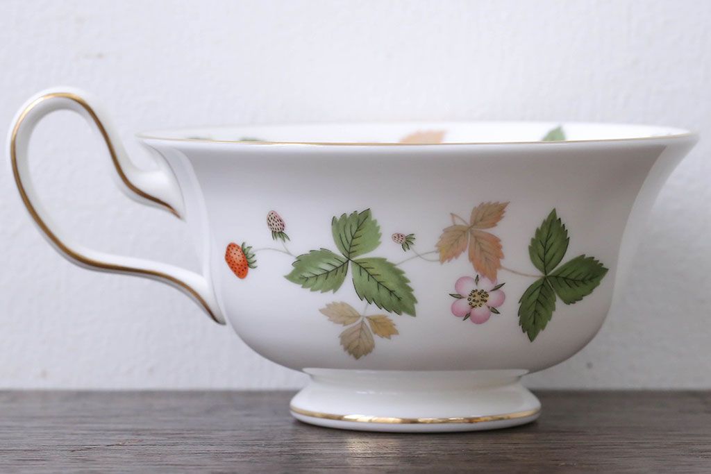 アンティーク雑貨　ウエッジウッド・ワイルドストロベリー　ティーセット(定価104760円)