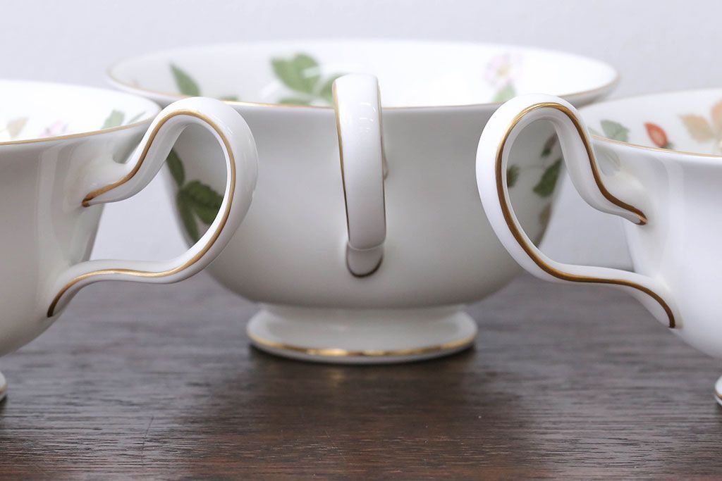 アンティーク雑貨　ウエッジウッド・ワイルドストロベリー　ティーセット(定価104760円)