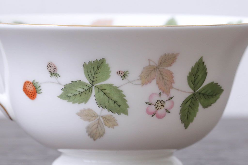 アンティーク雑貨　ウエッジウッド・ワイルドストロベリー　ティーセット(定価104760円)