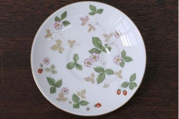 アンティーク雑貨　ウエッジウッド・ワイルドストロベリー　ティーセット(定価104760円)