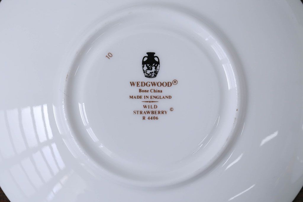 アンティーク雑貨　ウエッジウッド・ワイルドストロベリー　ティーセット(定価104760円)