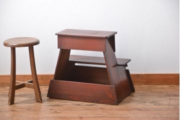 昭和レトロ　古い木の踏み台
