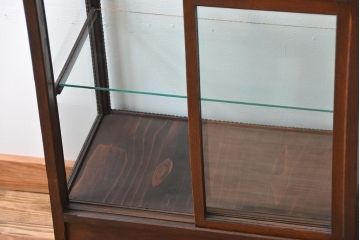 アンティーク家具　大正ロマン　お洒落な縦型5面ガラスケース