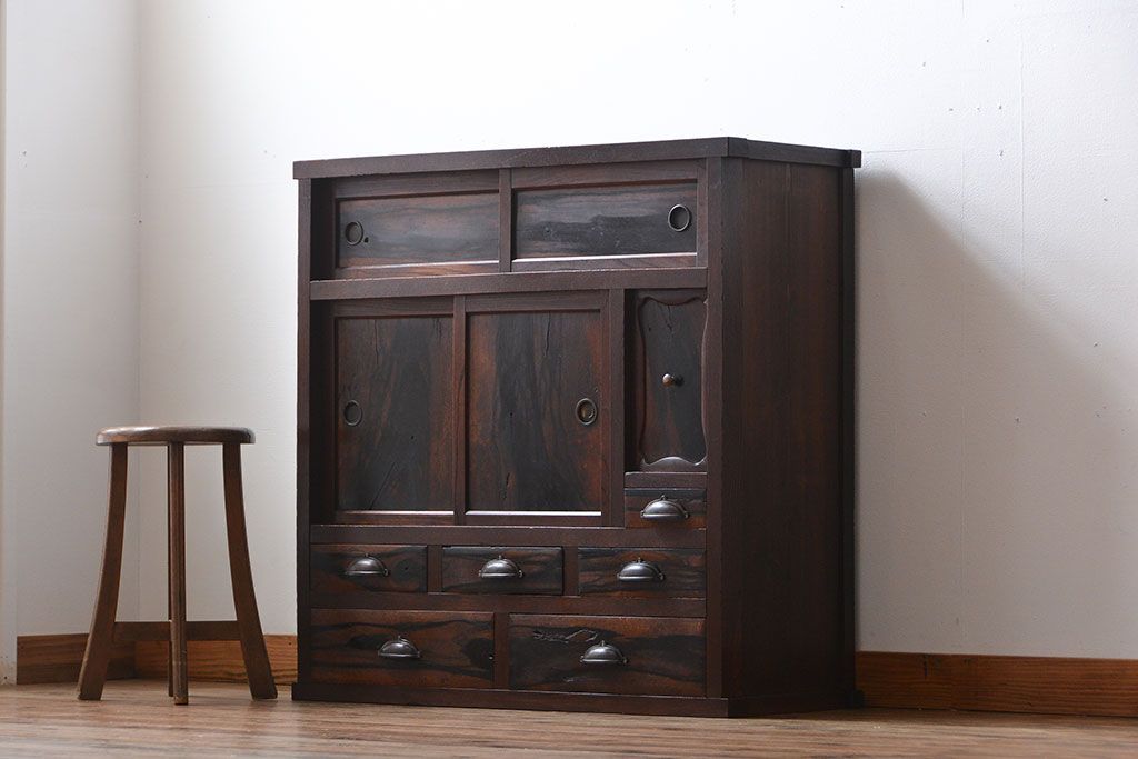 アンティーク家具　古民具・骨董　欅材と黒柿材!味わい深い茶箪笥