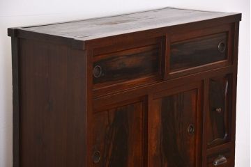 アンティーク家具　古民具・骨董　欅材と黒柿材!味わい深い茶箪笥