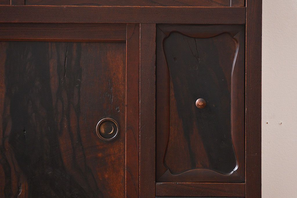 アンティーク家具　古民具・骨董　欅材と黒柿材!味わい深い茶箪笥