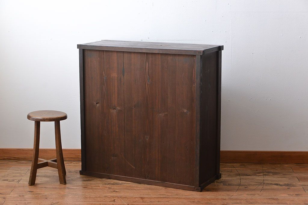 アンティーク家具　古民具・骨董　欅材と黒柿材!味わい深い茶箪笥