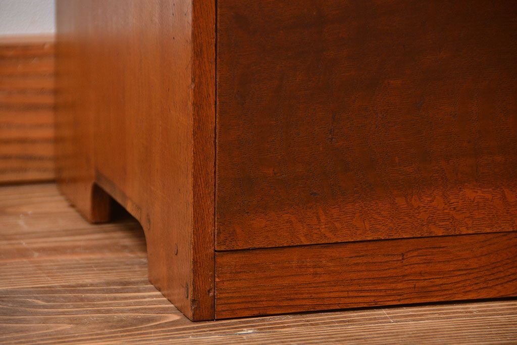アンティーク家具　アンティーク　三方ナラ材の高級小引き出し