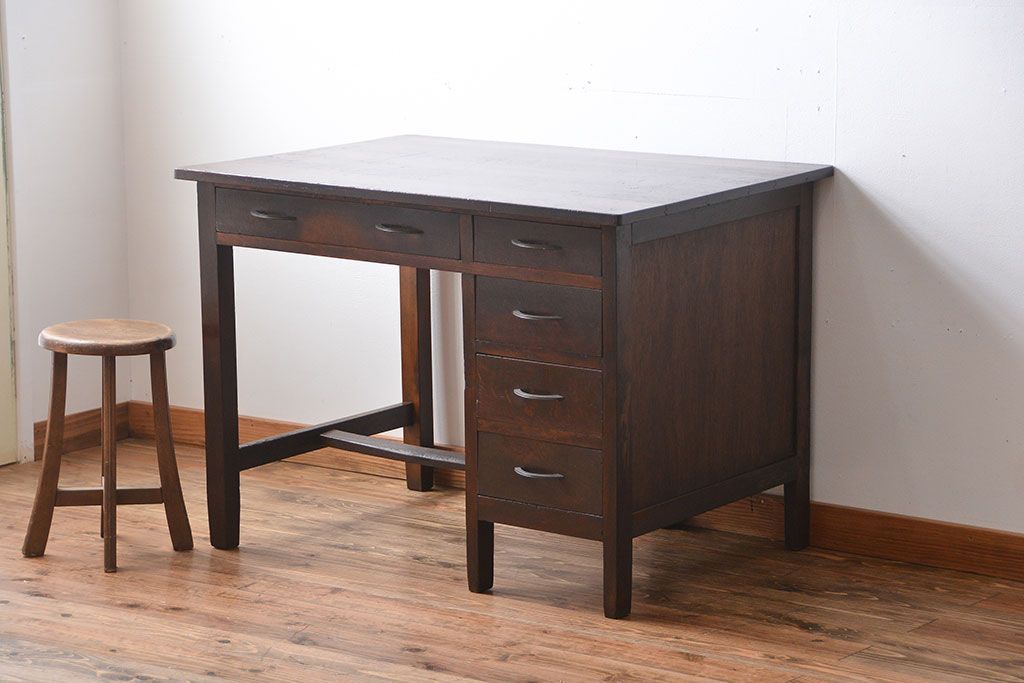 レトロ家具　アンティーク　古い木製のレトロな片袖机