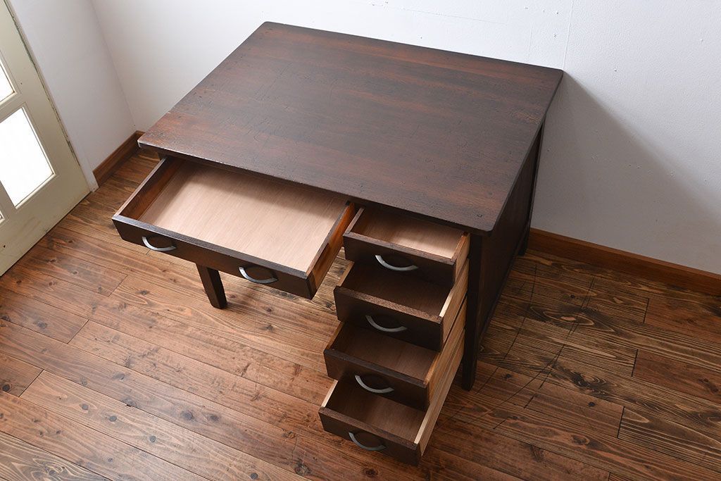 レトロ家具　アンティーク　古い木製のレトロな片袖机