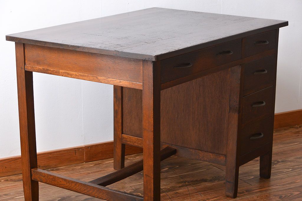 レトロ家具　アンティーク　古い木製のレトロな片袖机