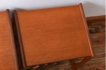 ヴィンテージ家具　北欧ビンテージ　G-PLAN　チーク材のお洒落なネストテーブル