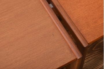 ヴィンテージ家具　北欧ビンテージ　G-PLAN　チーク材のお洒落なネストテーブル