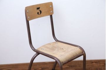 アンティーク家具　イギリスアンティーク　おしゃれなチャイルドチェア