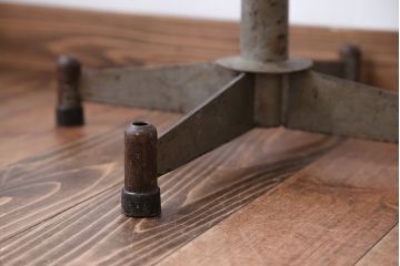 ヴィンテージ家具　イギリスビンテージ　おしゃれな回転椅子(1)