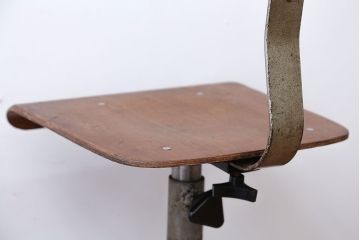 ヴィンテージ家具　イギリスビンテージ　おしゃれな回転椅子(1)