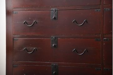 アンティーク家具　古民具・骨董　引き出し12杯の味わい深い衣装箪笥