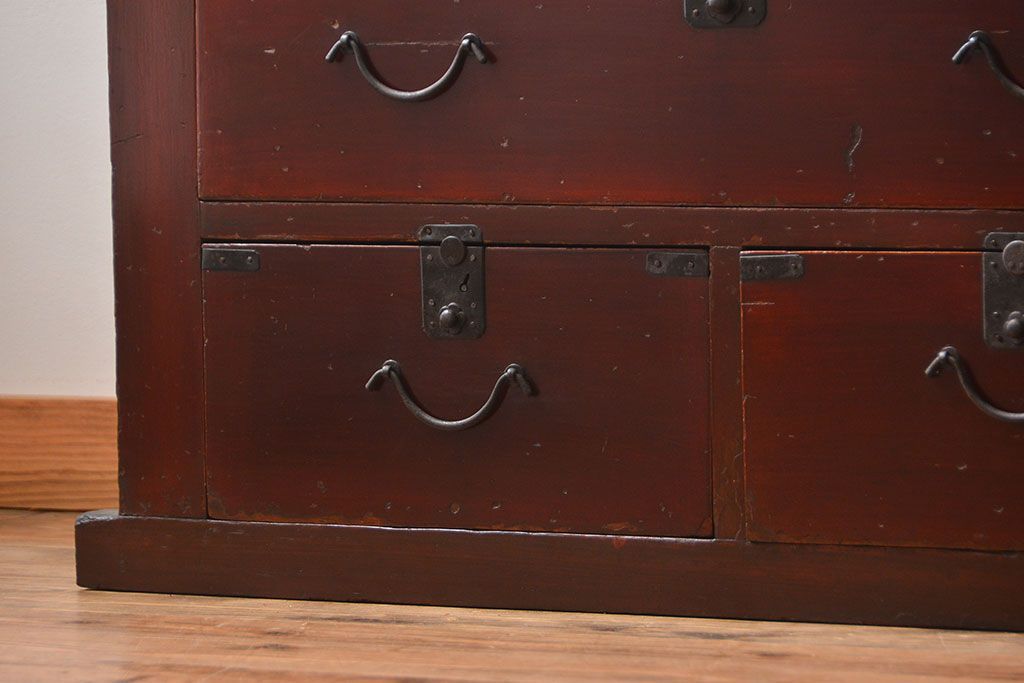 アンティーク家具　古民具・骨董　引き出し12杯の味わい深い衣装箪笥