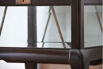 アンティーク雑貨　イギリスアンティーク　おしゃれなショーケース