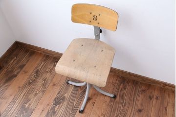 ヴィンテージ家具　イギリスビンテージ　おしゃれな回転椅子(2)